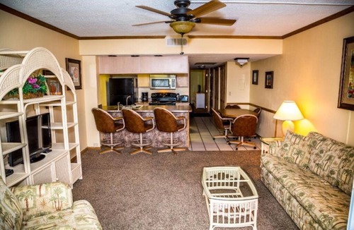 Cocoa Isles Resort | Beautiful Oceanfront Suite with Direct Access to Cocoa Beach - August 2024