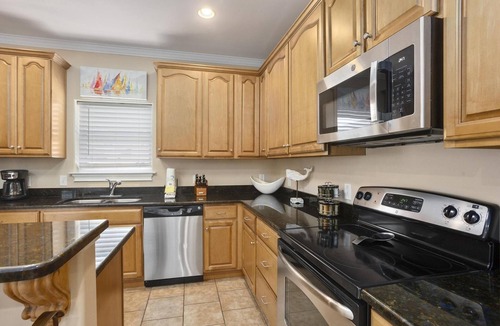 Villa Segunda House | Beautiful Open Concept Home with Private Pool-Steps the Beach!