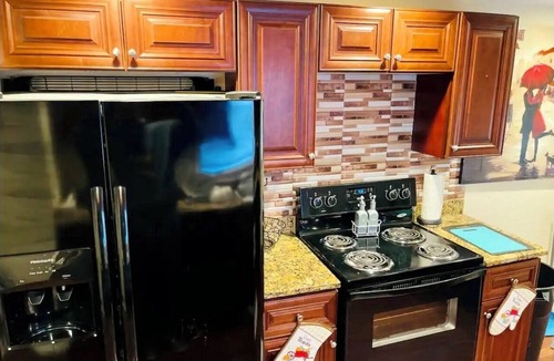 Norfolk House | Beautiful, spacious home in welcoming Norfolk.