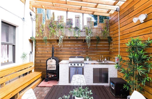 East Flushing Apartment | Beautiful Studio with Free Laundry and Rooftop Terrace Access