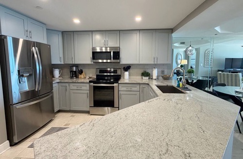 Sand Key Condo | Beautifully Remodeled luxurious Sand Key beach Condo with WORLD CLASS VIEWS