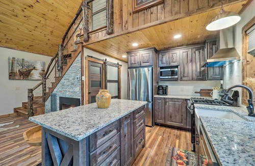 Beech Mountain Cabin | Beech Mountain Nature Escape! Modern + Cozy Cabin