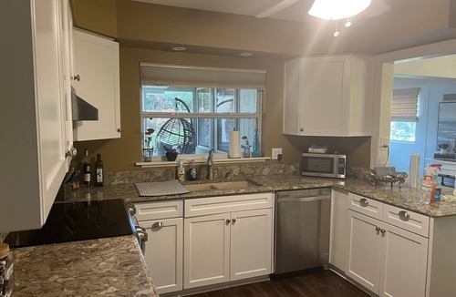 Belleair Bluffs House | Belleair Bliss Enjoy this Charming Beach home in Belleair Bluffs, Largo, Fl.