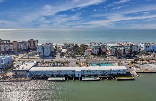 Indian Shores House | Belleview Gulf Condo 381