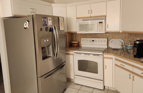 Island Crossings House | Best place for a short term home! Traveling business people welcome