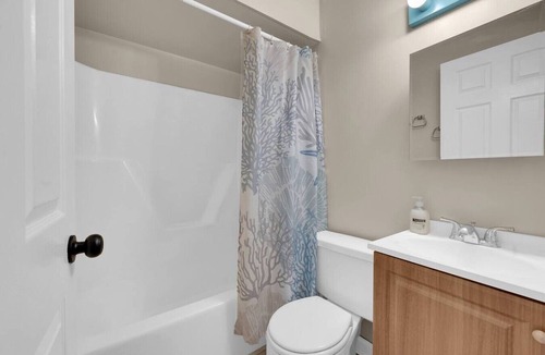 Ortley Beach Apartment | Between Tides | 2BR | Walk to Beach | Unit C