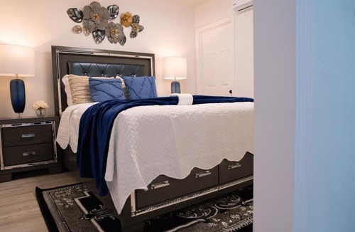 Pinecrest West Park Apartment | Bird's Serenity Nest