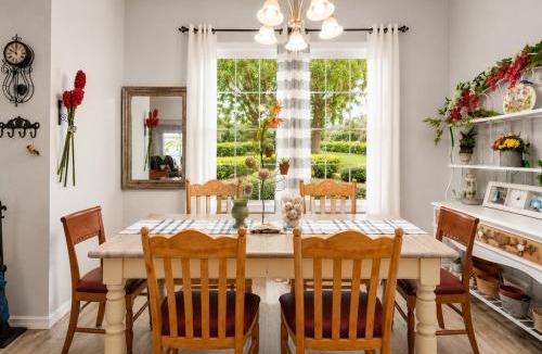 Tuscan Ridge House | Birds and Blossoms Oasis - Close to Theme Parks