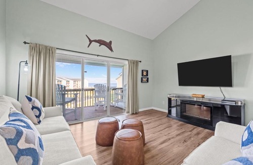 Surf City Apartment | Birds Nest Ocean View Condo w Balcony