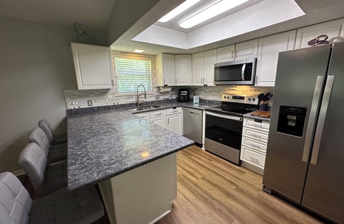Milton House | Blackwater Haven - Waterside 3 Bedroom Home with Boat Slip and Under House Bar