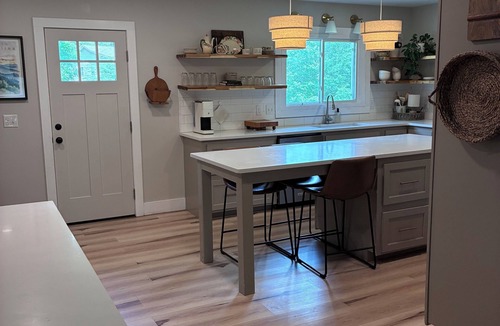 Sylva House | Blessed Creek Retreat - Near Downtown Sylva + WCU + Smoky Mountains