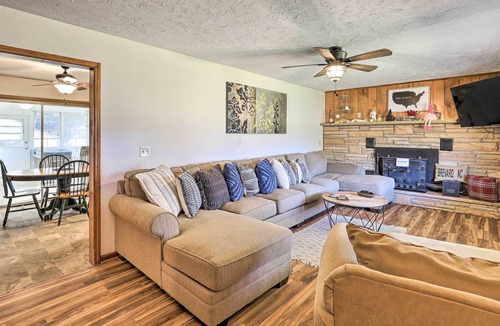 Brevard Cottage | Blue Ridge Mountain Escape w/ Hot Tub, Grill!