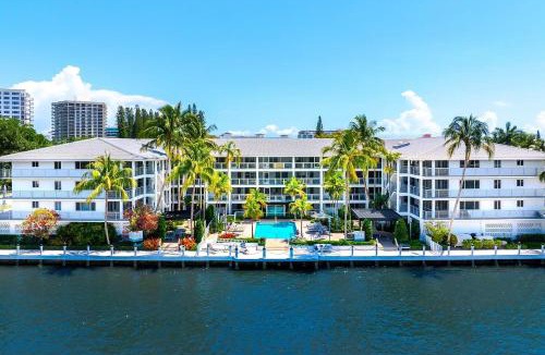 Boca Raton Apartment | Boca Waterfront Luxury by Aureum Stay Walk to Beach