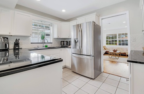 Virginia Park House | Boho TPA Escape: BIg Outdoor TV, Fire Pit, Games, and Hot tub coming soon!