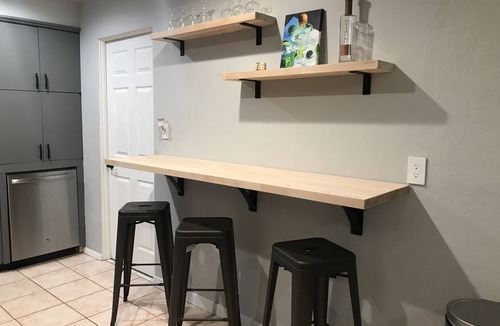 Alta Vista House | Boho Vibe 3B/2B West of S. Tuttle - 1 mile to City Center