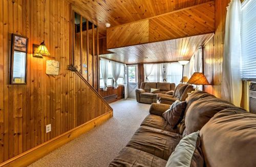 Ship Bottom House | Breezy Ship Bottom House w/Yard + Beach Access!