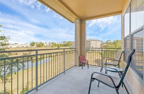 Wellington Condo | Bright 3BR Condo with Resort Pools, Near Disney!