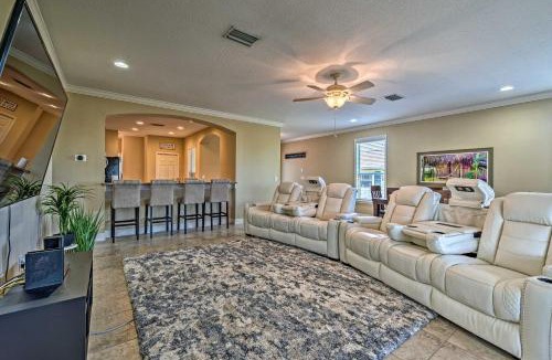 Spring Hill House | Bright Bayfront Home < 2 Mi to Hernando Beach!