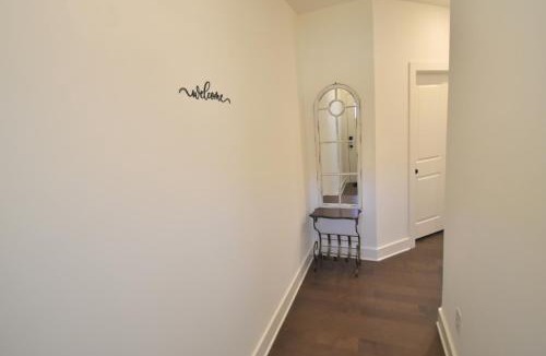 Winder Villa | Bright, charming, modern townhouse in Winder