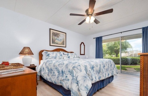 Crescent Beach Apartment | Calm Oasis Condo w/ Beach Access and Pool