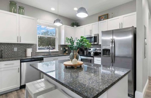Safety Harbor Apartment | Canopy Cove | Gorgeous Condo In The Heart Downtown