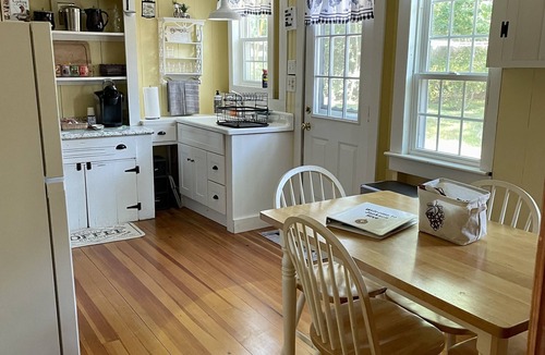 Cedar Bushes Cottage | Cape Cod Bay, charming cottage Plymouth Ma