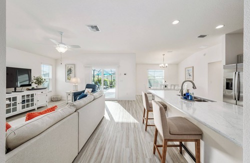 Sumter County House | Captain's Cottage - 3/2 with a POOL & Golf Cart