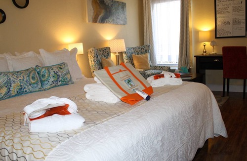 Whitfield Condo | Casa Sea Esta Executive Studio / Condo at Sara Cay!