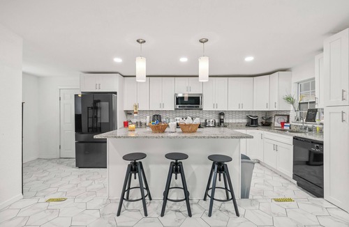 Ybor City House | Casa Social Tampa: Relaxing Retreat w/Salt Pool, Fire Pit & GameRoom