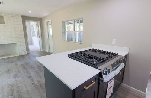 Clearwater Cottage | Casita Verde, Secluded Cottage 2 houses from Pinellas Trail and 3 Blocks to Gulf
