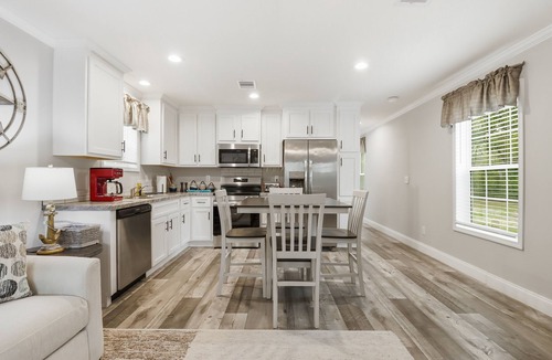 Crystal River House | Cast and Blast Fishing Lodge in Crystal River! BOAT PARKING! PRIVATE PROPERTY!