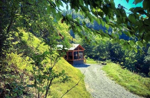 Bryson City Cabin | `Cedar Heights` Tiny House Cabin, Bryson City