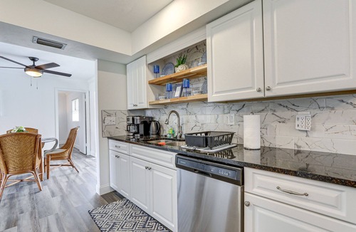Whitfield House | Centrally Located Sarasota Home w/Heated Pool!
