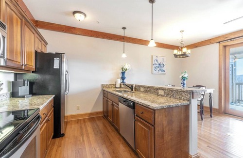 Boone Condo | Chalakee Lodge CA-3- Mountain View, Gated Resort, Indoor/Outdoor Pools & Hot Tub