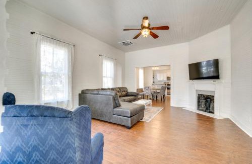 Historic District House | Charming 100-Year-Old Home < 1 Mi to Downtown