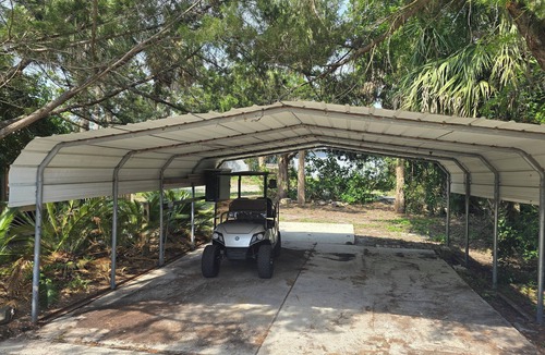 Cedar Key Cottage | Charming 2-bed 2-bath cottage in Cedar Key. Golf cart included.