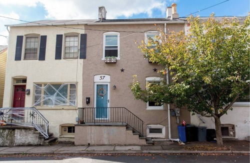 Lambertville House | Charming 2bd row home in Lambertville, a quick walk from city center