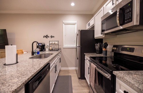 Tampa Heights House | Charming 3/2 townhome in Tampa Heights - walk to Armature Works/Tampa Riverwalk