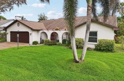 Trailer Estates House | Charming 3-bedroom Home in Bradenton on Premier IMG Golf Course!