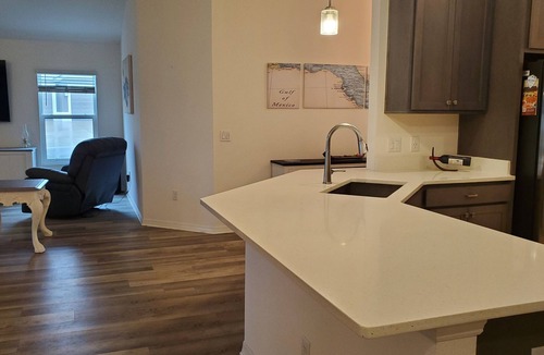 Okahumpka House | Charming 3-bedroom house in fabulous The Villages with AC, Pet Friendly