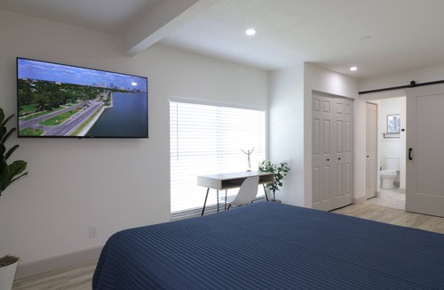 Greater Palm River Point CDC House | Charming 4b/2b Minutes to Downtown Tampa