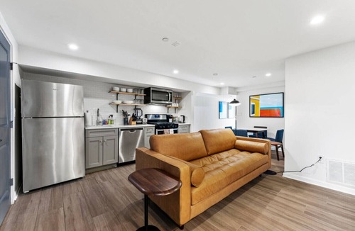Bloomingdale Condo | Charming Bloomingdale Retreat | 2BR Private Condo