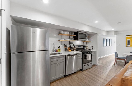 Bloomingdale Condo | Charming Bloomingdale Retreat | 2BR Private Condo