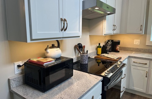 Tiger Cabin | Charming, Clean, and Comfortable Cottage
