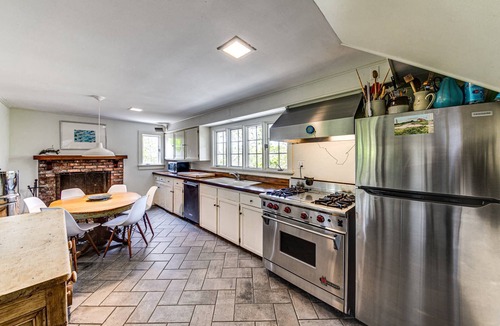 Napeague Cottage | Charming Hampton's Beachfront Escape