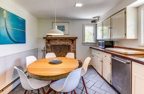 Napeague Cottage | Charming Hampton's Beachfront Escape