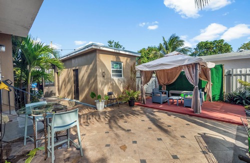 Golden Glades Apartment | Charming studio in pleasant North Miami Beach