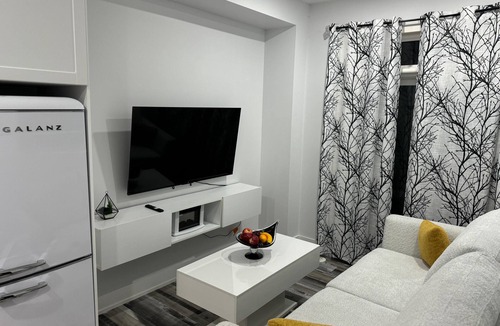 Vaughan House | Charming townhome with AC and WiFi in wonderful Vaughan
