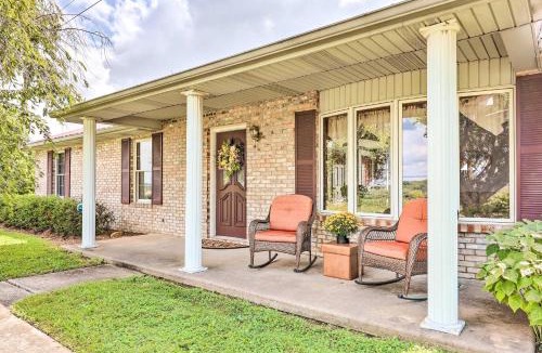 Williamstown House | Charming Williamstown Retreat w/Private Yard