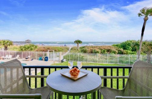 Avon By The Sea Apartment | Chateau by the Sea - Cocoa Beach Oceanfront Pet-Friendly Condos with Rooftop Deck & Heated Pool